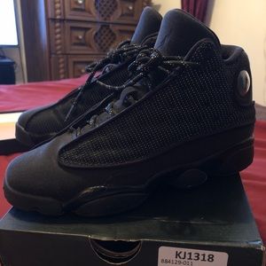 Black cat 13s